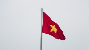 vietnamreview.net